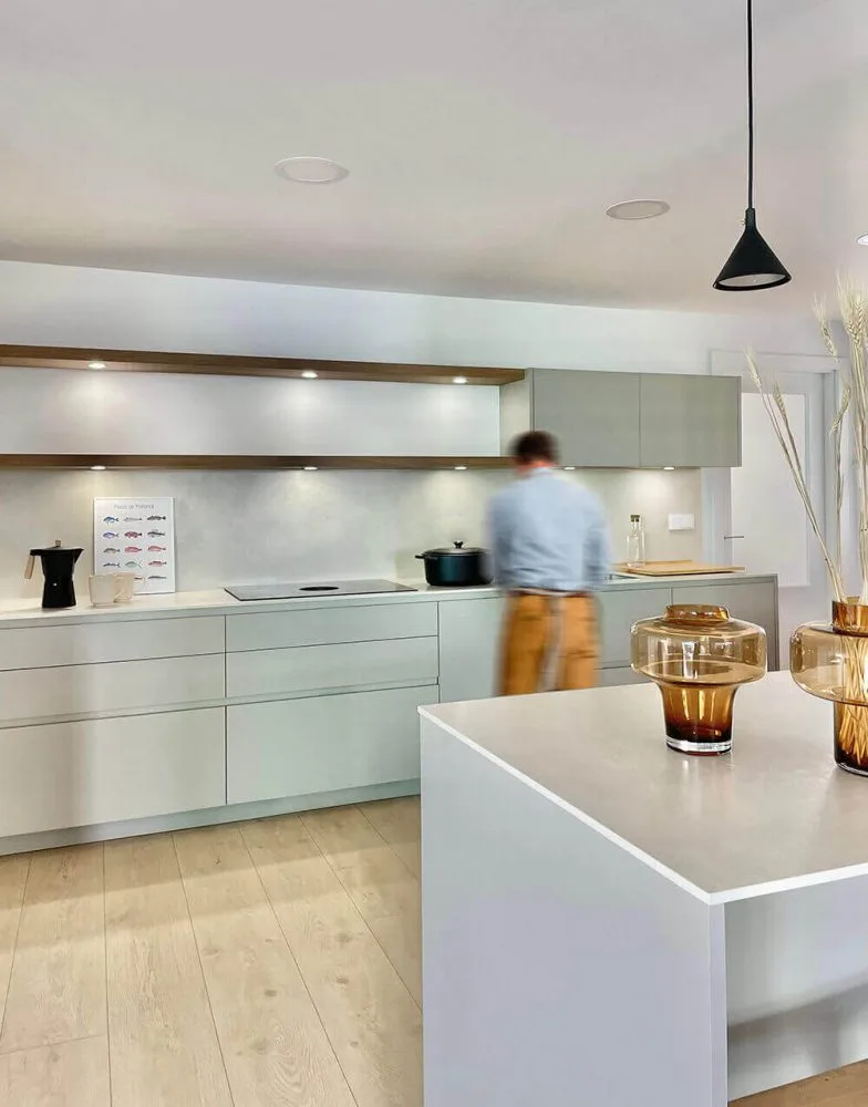 Cocina blanca con isla Cocina blanca con isla